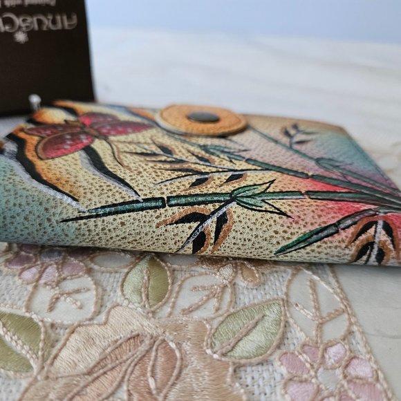 NWT Anuschka Hand Painted Women's Wallet - Picture 4 of 8